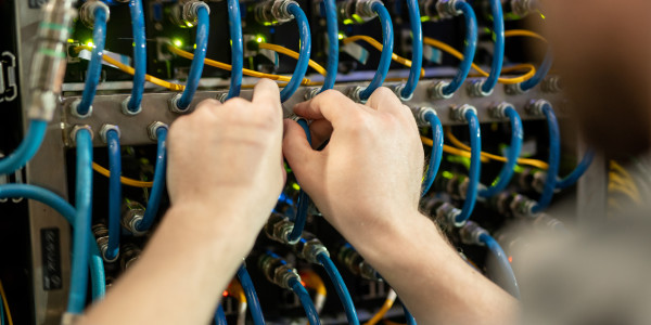 Infraestructura Común Telecomunicaciones en Terres de l'Ebre · Instalación de infraestructura común de Telecomunicación Voz sobre IP (VoIP)