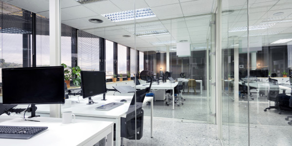 Proyectos de ICT Oficinas / Locales Comerciales Aldover · Instalación y mantenimiento de redes de alta velocidad