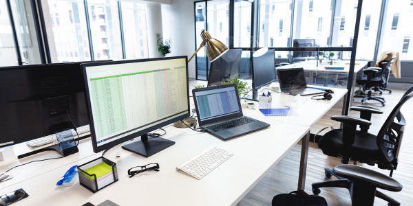 Proyectos de ICT Oficinas / Locales Comerciales Aldover · Wi-Fi y redes privadas